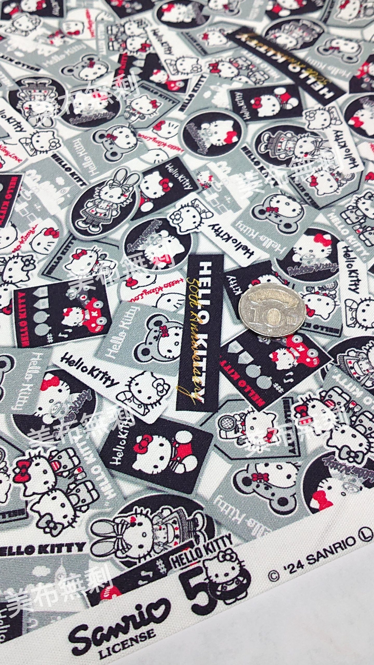 【現貨】日本KITTY50周年x台灣限定聯名款【2色】厚棉$568-/原廠防水布$739- (【厚棉】多彩版售完):圖片 4